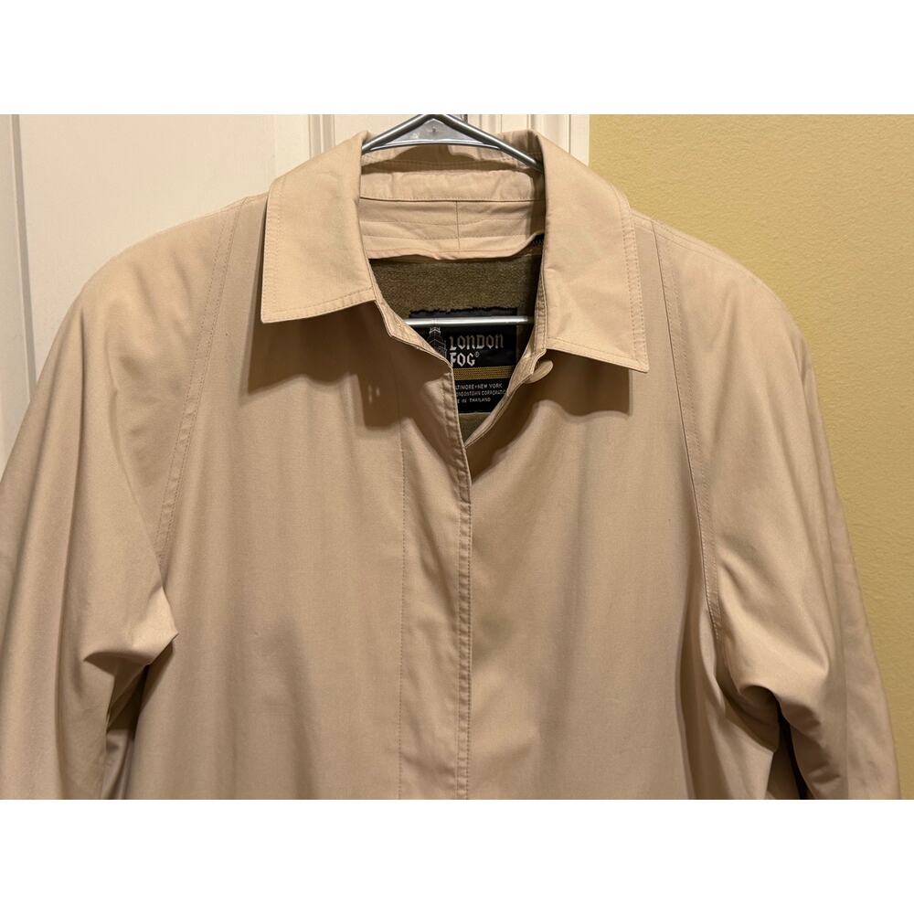 Vintage London Fog Womens 12 Reg Tan Raincoat Removable Liner Khaki Coat - Picture 3 of 15